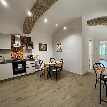 Апартаменти La Casa Dei Papi 71 Рим Екстер'єр фото