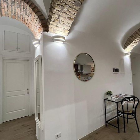 Апартаменти La Casa Dei Papi 71 Рим Екстер'єр фото